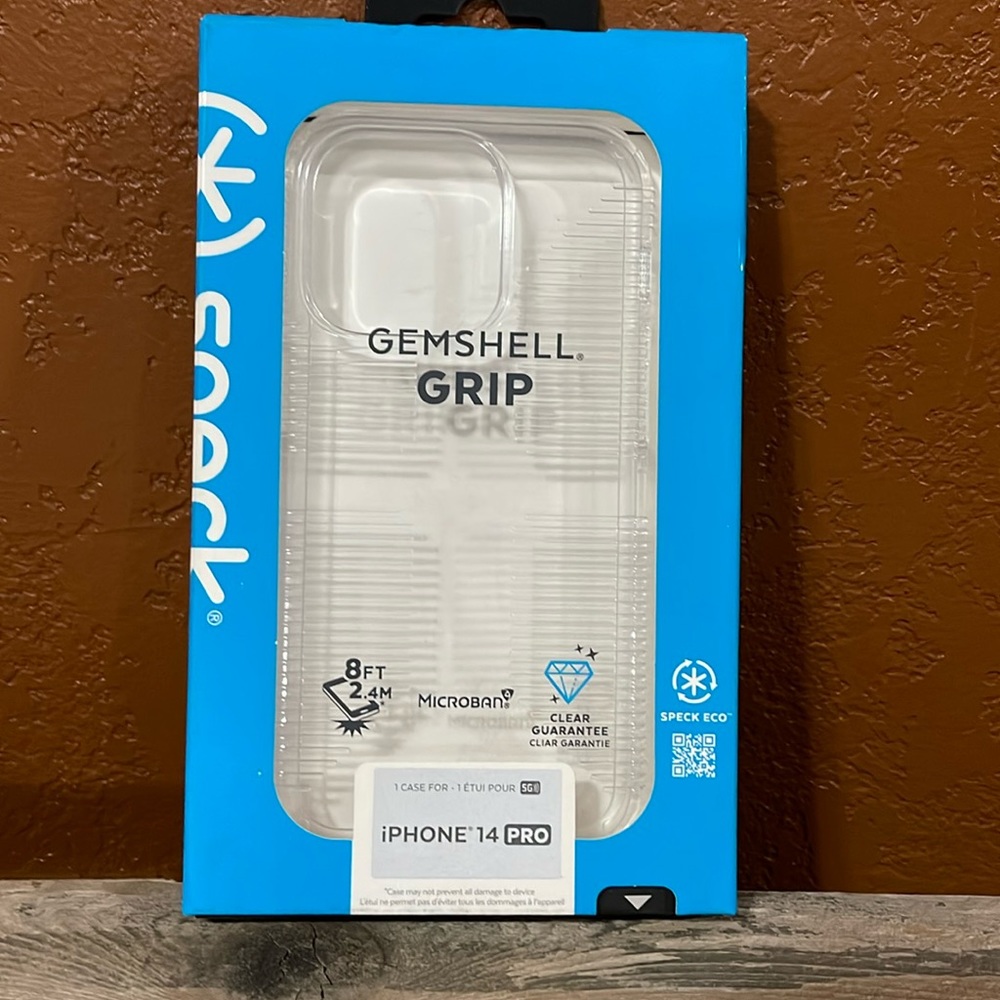 Speck Gemshell Grip case for iPhone 14 Pro